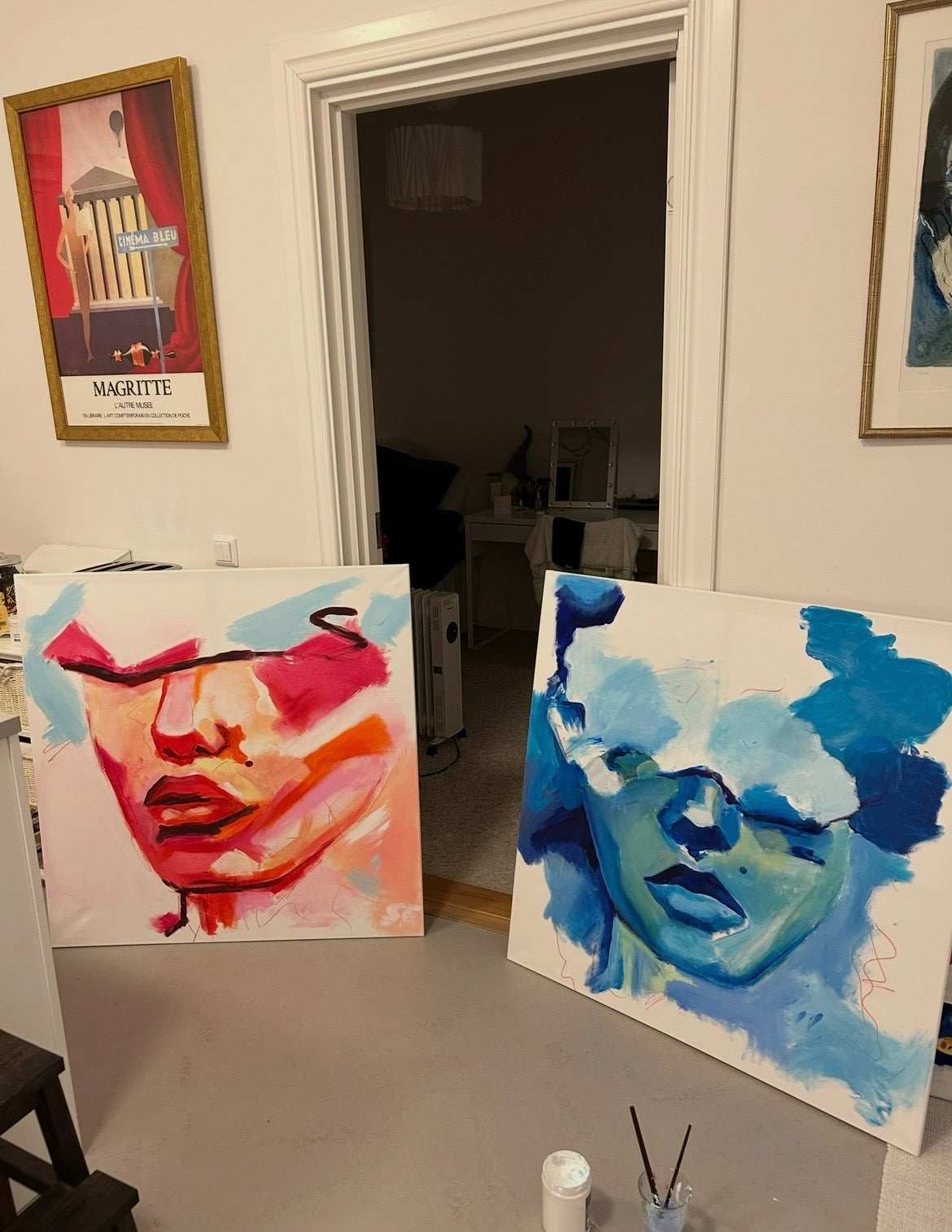 Double Acrylic Ladies